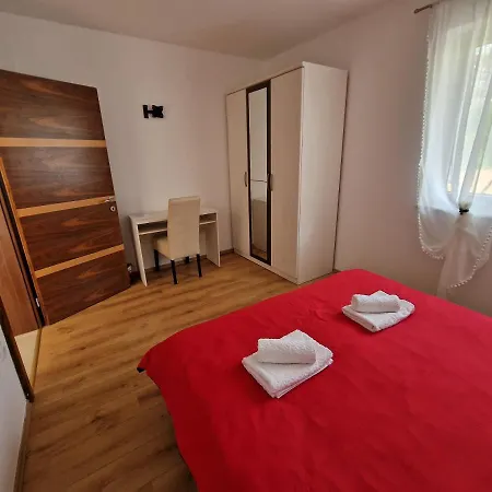 Apartament Riviera *