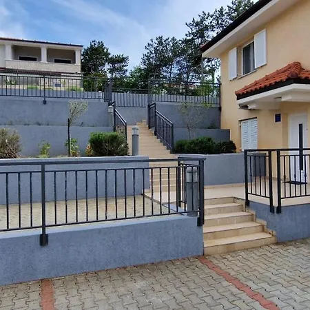 Riviera דירה *